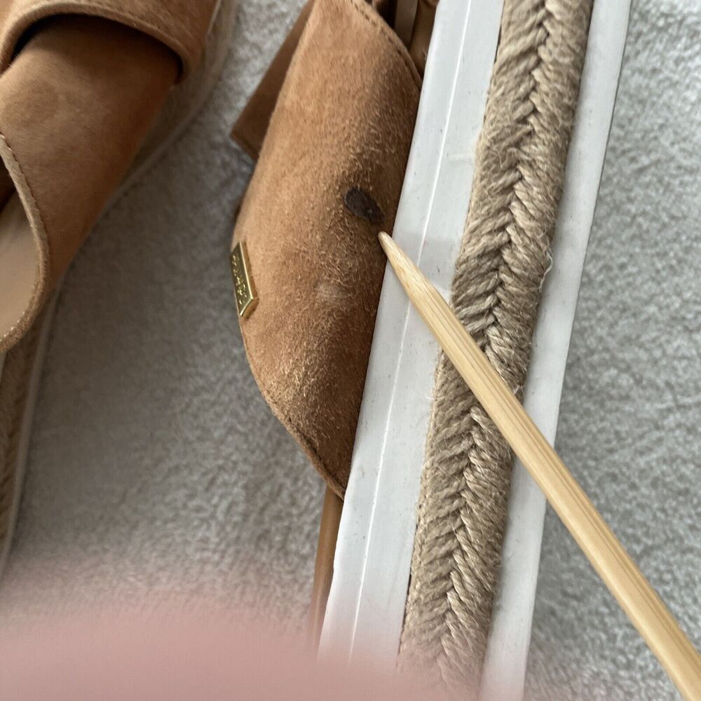 NWOT Calvin Klein Jupare Women Slip-on Sandals Size 9 , Tan Suede READ - Picture 9 of 11